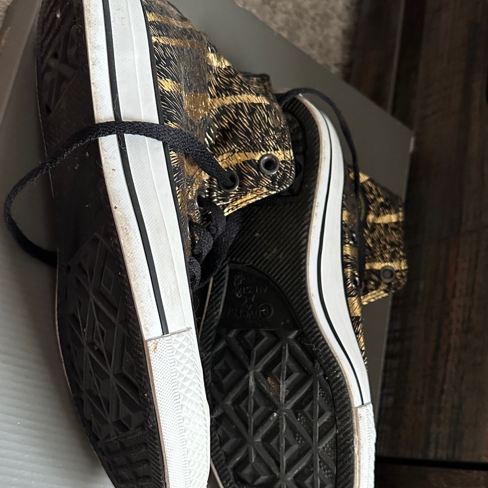 Converse Zebra Print High-Top Sneakers - Picture 4 of 6